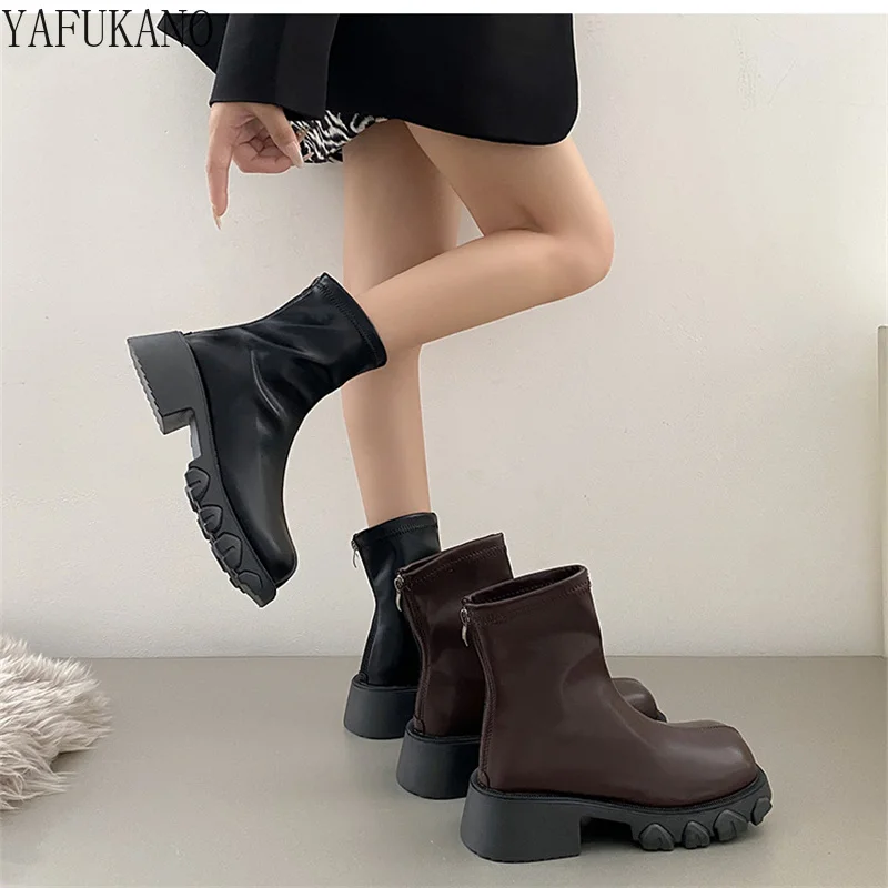 Thick Soled Black Short Boots Women Autumn Single Boots 2022 New British Style Zip Back Chunky Heeled Fashion Boots
Thick Soled Black Short Boots Women Autumn Single Boots 2022 New British Style Zip Back Chunky Heeled Fashion Boots