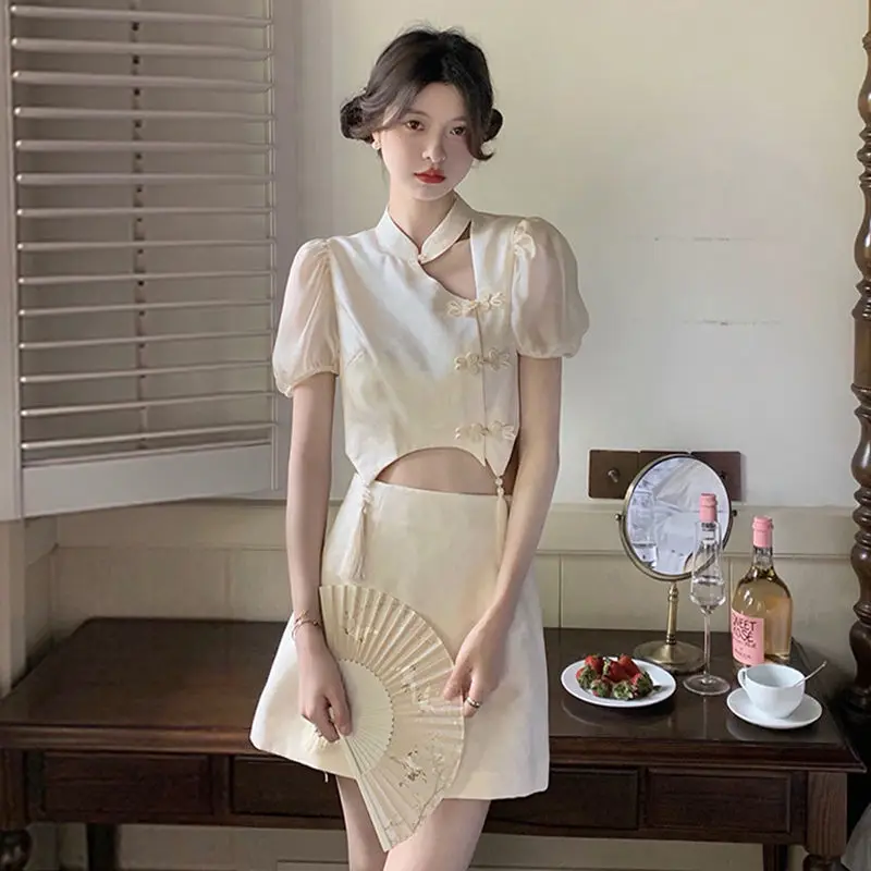 2023 traditional Chinese style cheongsam women's dress set young lady sexy hollow out design two-piece qipao dress set a352
2023 traditional Chinese style cheongsam women's dress set young lady sexy hollow out design two-piece qipao dress set a352