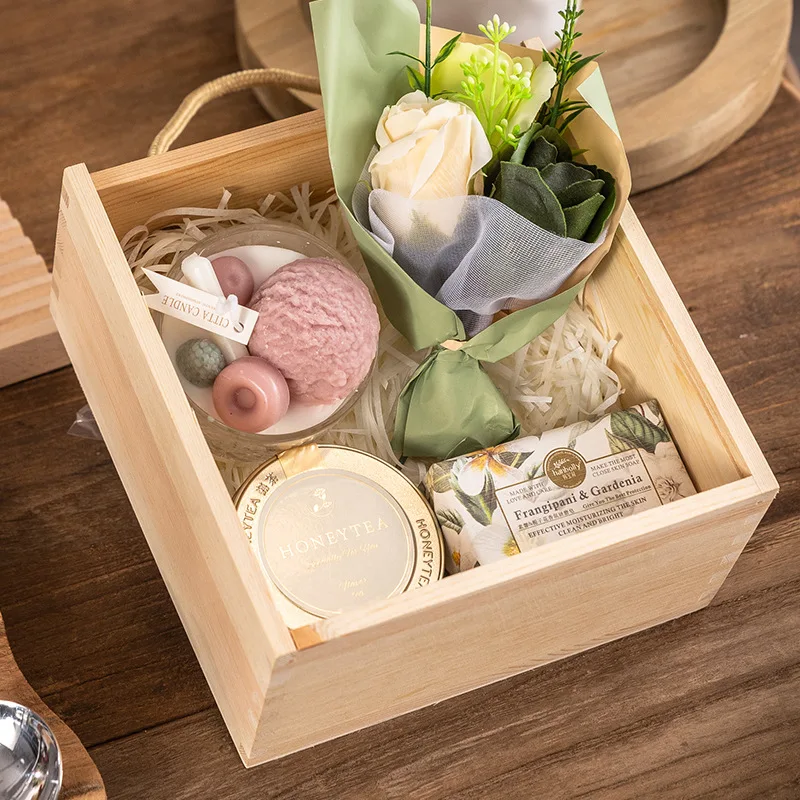Bridesmaid Gift Box with Handle for Women Wooden Candy Case Handheld Gift Holder Wedding Party Supplies
Bridesmaid Gift Box with Handle for Women Wooden Candy Case Handheld Gift Holder Wedding Party Supplies