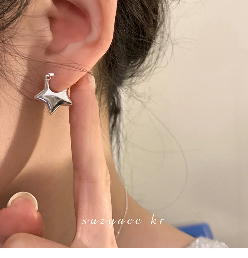 S925 Silver Fashion Design Pentagram Earrings Trendy Unique Simple Korean Star Earrings for Women Girls Jewelry
S925 Silver Fashion Design Pentagram Earrings Trendy Unique Simple Korean Star Earrings for Women Girls Jewelry
