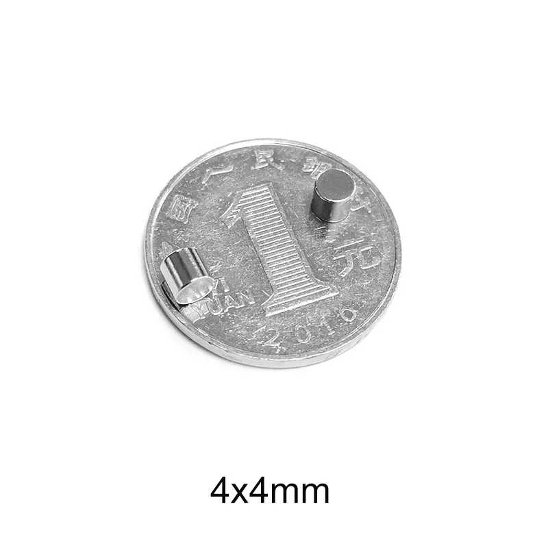 Магниты круглые 4x4 мм
Магниты круглые 4x4 мм