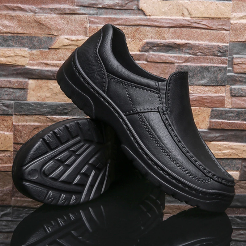 Men's Chef Shoes New Non-Slip Kitchen Workwear Shoes Lightweight Loafers Cooking Waterproof Oil-proof Stain Resistant Sneakers
Men's Chef Shoes New Non-Slip Kitchen Workwear Shoes Lightweight Loafers Cooking Waterproof Oil-proof Stain Resistant Sneakers