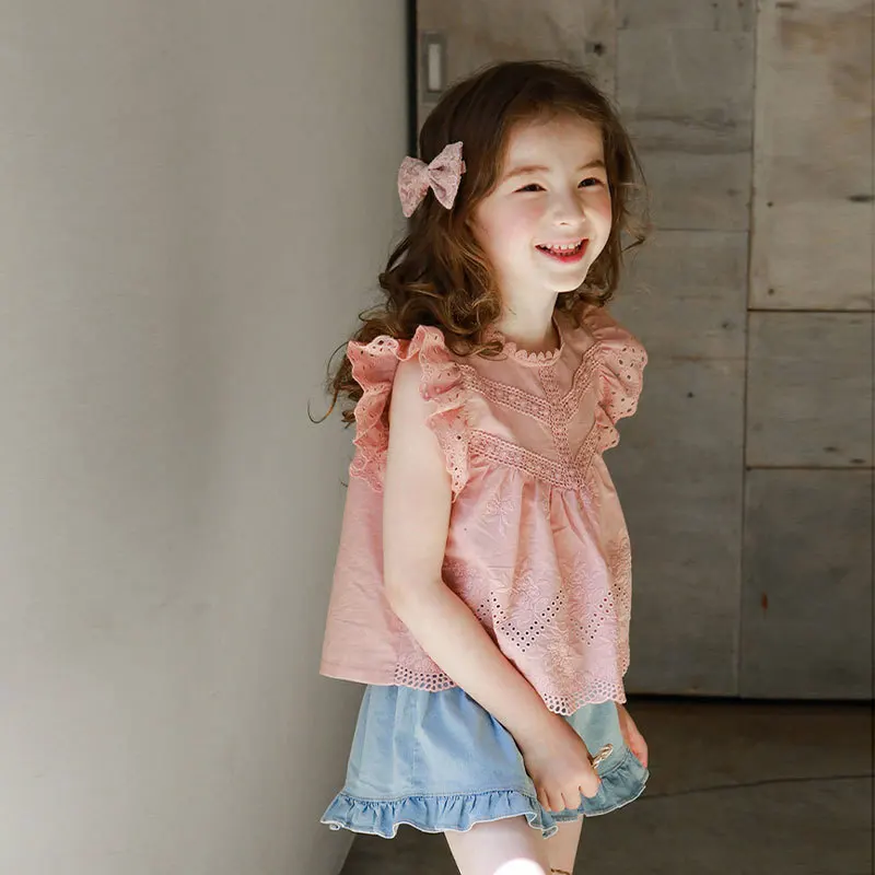 2023 Summer Girls' T-shirt Korean Children's Clothing Children's and Girls' Hollow Edge Flying Sleeve T-shirt Girl Clothes
2023 Summer Girls' T-shirt Korean Children's Clothing Children's and Girls' Hollow Edge Flying Sleeve T-shirt Girl Clothes