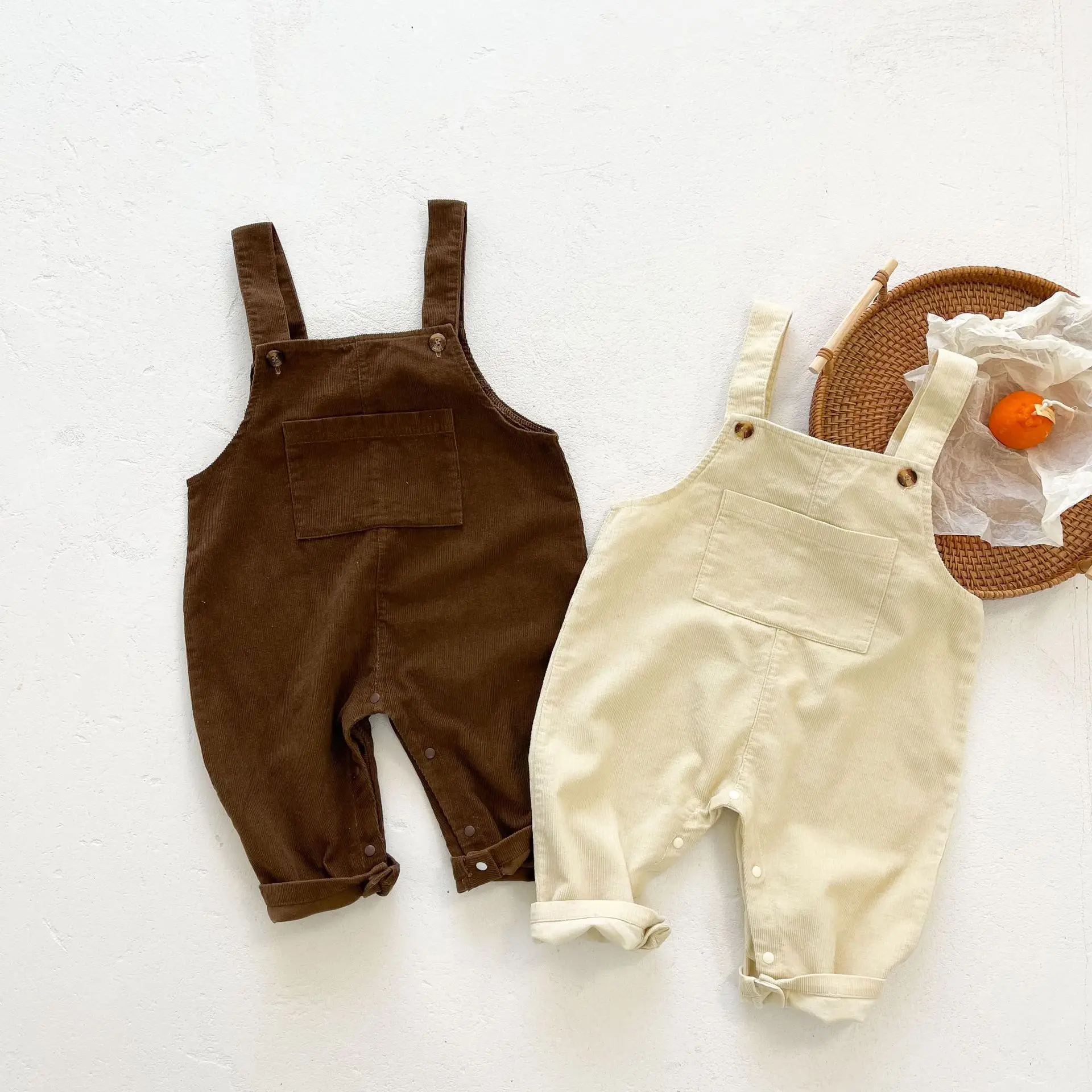 2022 Spring New Baby Corduroy Pants Infant Strap Pants Children Corduroy Overalls Kids Casual Pants Boys Girls Jumpsuit 6M-3T
2022 Spring New Baby Corduroy Pants Infant Strap Pants Children Corduroy Overalls Kids Casual Pants Boys Girls Jumpsuit 6M-3T