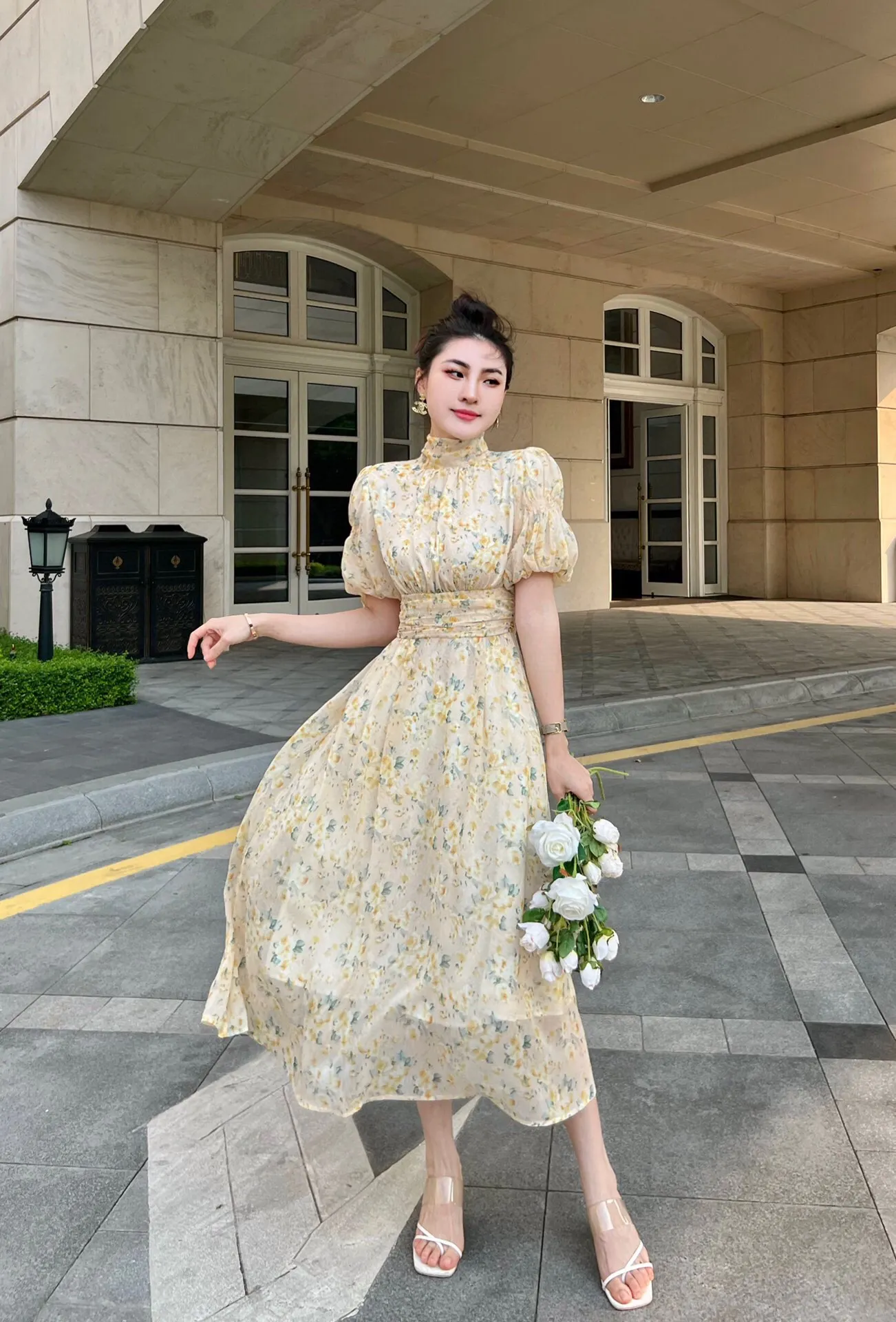 

2023 spring and summer women's clothing fashion new Puff Sleeve Floral Dress 0526