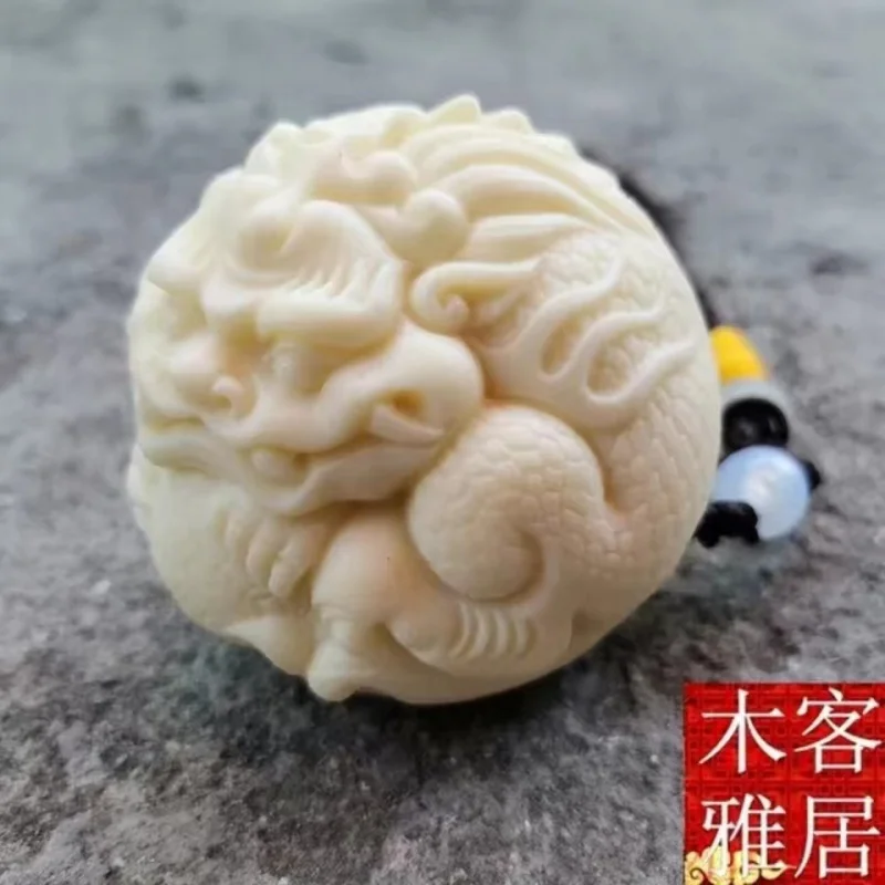 Ivory Nut Lion's Good Luck Comes Play Hand Pieces Lion Ball Lucky Car Pendant Good Fortune Ball Pendant Crafts
Ivory Nut Lion's Good Luck Comes Play Hand Pieces Lion Ball Lucky Car Pendant Good Fortune Ball Pendant Crafts