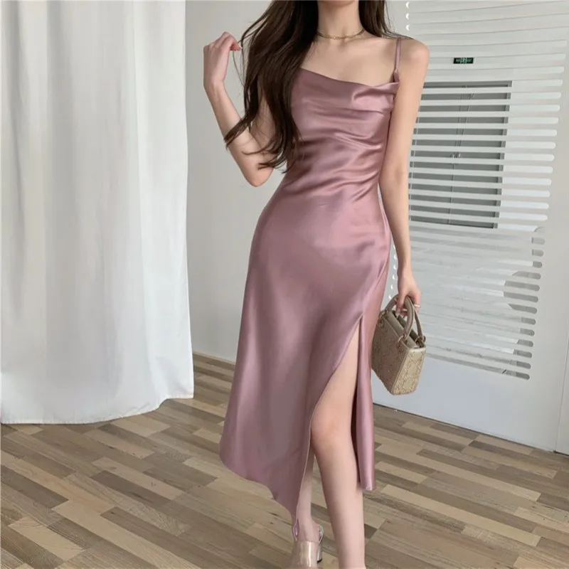 New Sexy Summer High Split Suspender Dress Fashion Slash Neck Midi Slim Satin Strap Dress Sleeveless A Line Evening Party Dress
New Sexy Summer High Split Suspender Dress Fashion Slash Neck Midi Slim Satin Strap Dress Sleeveless A Line Evening Party Dress