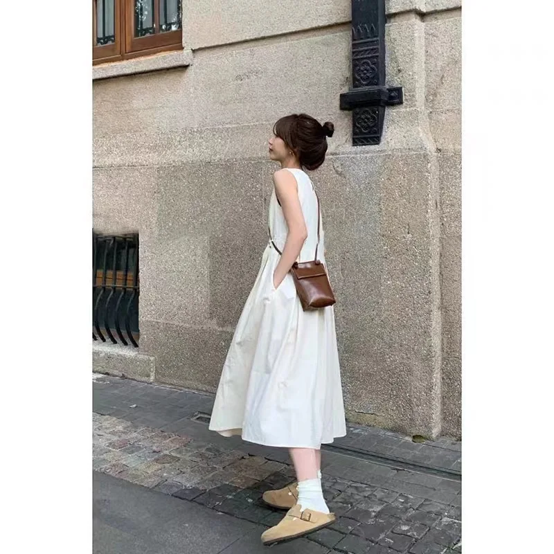 2023 New Style Temperament White Dress Women's Spring/summer Waist Thin Sleeveless Vest Skirt A-line Long Skirt
2023 New Style Temperament White Dress Women's Spring/summer Waist Thin Sleeveless Vest Skirt A-line Long Skirt