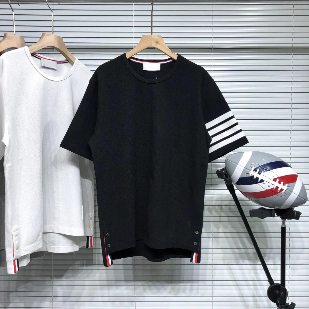 THOM Summer Men Cotton T-Shirt Classic 4 Striped Tee High Quality Women Top Short Sleeve Korean Design Solid TB T-shirt
THOM Summer Men Cotton T-Shirt Classic 4 Striped Tee High Quality Women Top Short Sleeve Korean Design Solid TB T-shirt