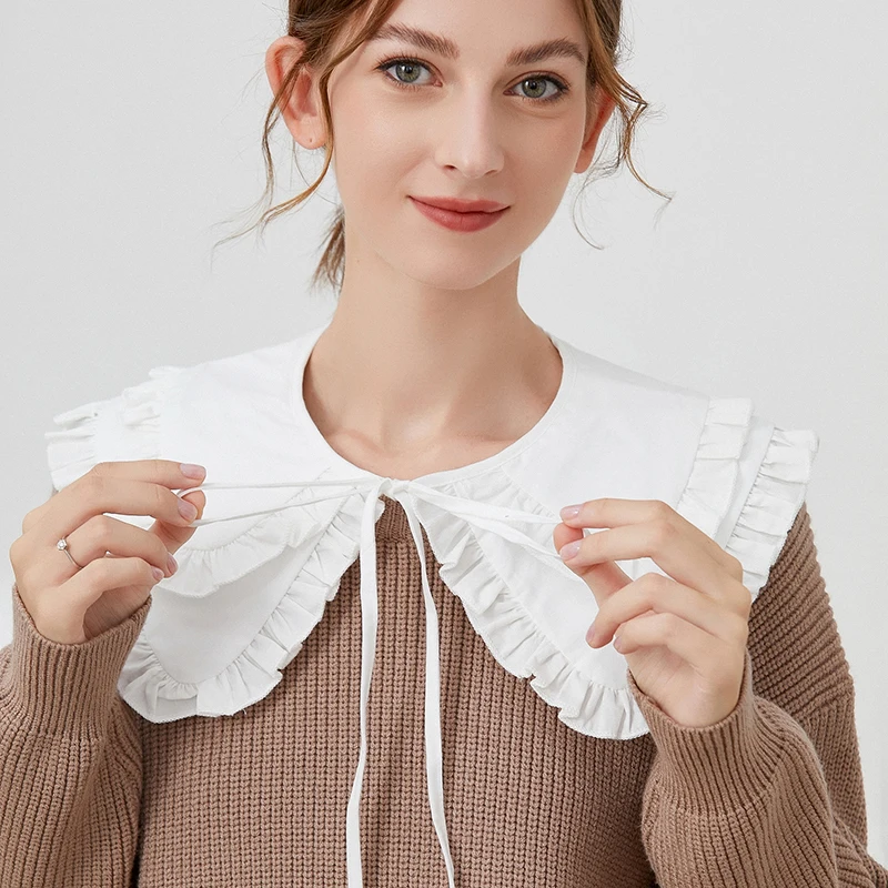 Royal Style Women Lace Doll Faux Collar Shawl Wrap Pleated Ruffles Necklace Hollow Embroidery Floral Mini False Collar
Royal Style Women Lace Doll Faux Collar Shawl Wrap Pleated Ruffles Necklace Hollow Embroidery Floral Mini False Collar