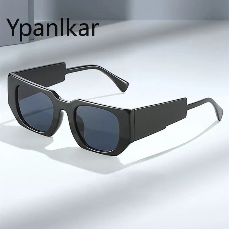 Солнцезащитные очки в винтажном стиле UV400 для мужчин и женщин
Солнцезащитные очки в винтажном стиле UV400 для мужчин и женщин