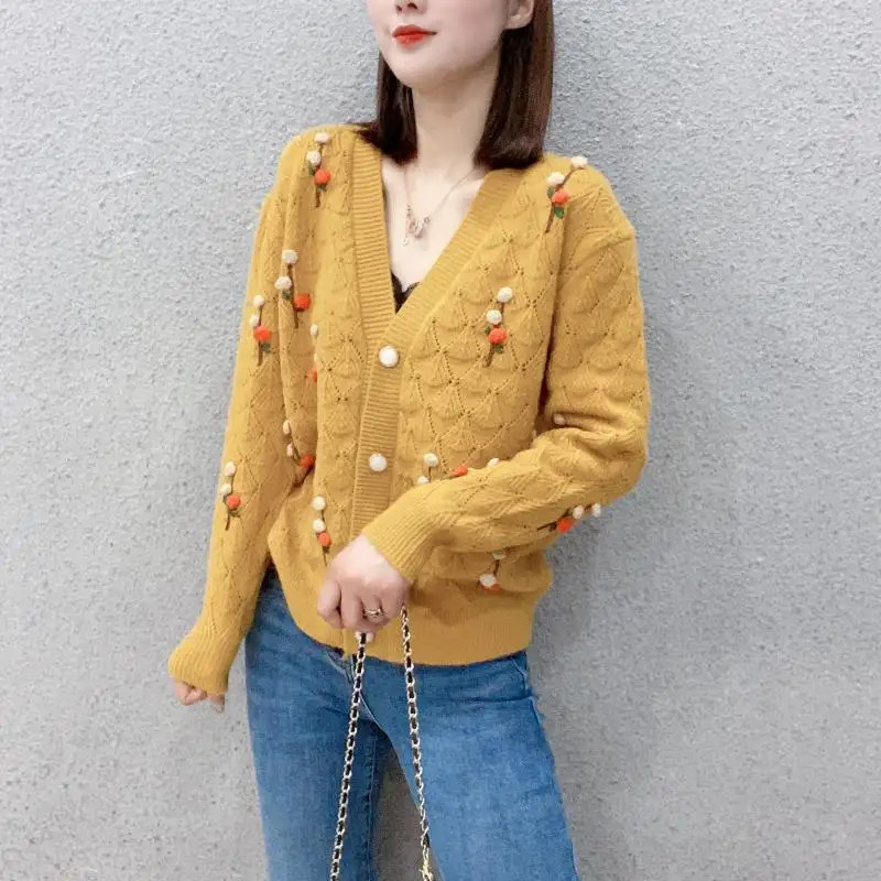 Женский жаккардовый кардиган, вязаный кардиган с V-образным вырезом, осень 2023
Женский жаккардовый кардиган, вязаный кардиган с V-образным вырезом, осень 2023