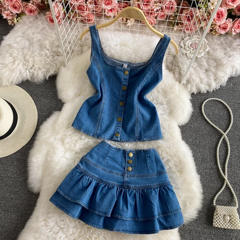 2021 Summer Fashion Denim Suspender Vest Top Two Piece Set Sexy Age Reducing Ruffle High Waist Mini A-line Pleated Jeans Skirt
2021 Summer Fashion Denim Suspender Vest Top Two Piece Set Sexy Age Reducing Ruffle High Waist Mini A-line Pleated Jeans Skirt