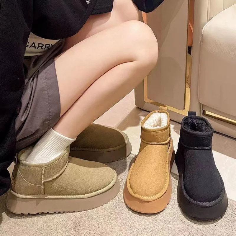 Plush Warm Thick Soled Snow Boots Winter Fashion Casual Cotton Shoes Women's Anti-skid Comfortable Short Sleeved Women's Boots
Plush Warm Thick Soled Snow Boots Winter Fashion Casual Cotton Shoes Women's Anti-skid Comfortable Short Sleeved Women's Boots