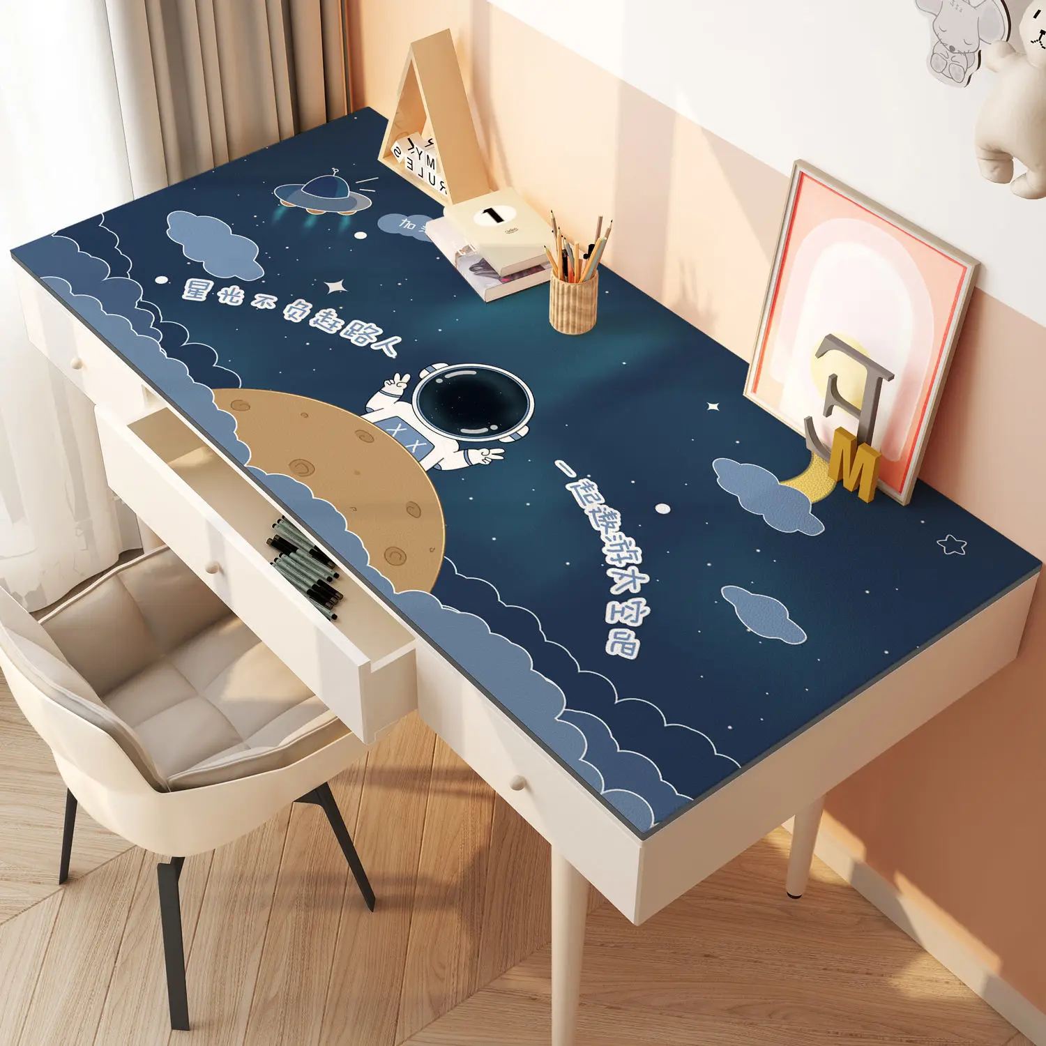 Large Cute Mouse Pad Extra Big Non-Slip Desk Pad Waterproof Leather Desk Table Protector Gaming Mouse Mat for Game Office Work
Large Cute Mouse Pad Extra Big Non-Slip Desk Pad Waterproof Leather Desk Table Protector Gaming Mouse Mat for Game Office Work