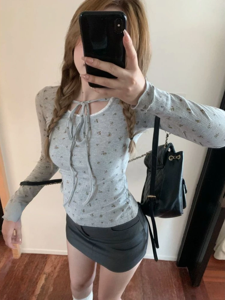 Deeptown Gyaru Fairycore Floral Grey T-shirts Women Egirl Sweet Long Sleeve Bandage Tees Korean Style Vintage Slim Corset Tops
Deeptown Gyaru Fairycore Floral Grey T-shirts Women Egirl Sweet Long Sleeve Bandage Tees Korean Style Vintage Slim Corset Tops