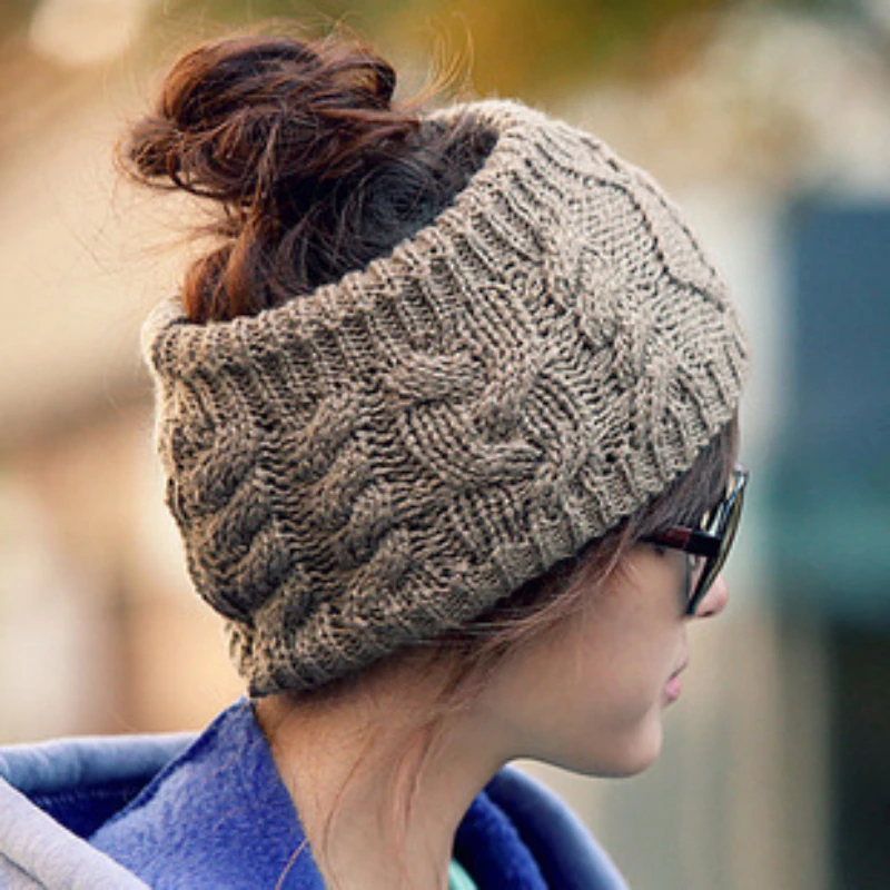Korean Same Style Fashion Street Twisted Woolen Yarn Hairband Knitted Headband Turban Visor Cap Visor Cap Bonnets Wholesale
Korean Same Style Fashion Street Twisted Woolen Yarn Hairband Knitted Headband Turban Visor Cap Visor Cap Bonnets Wholesale