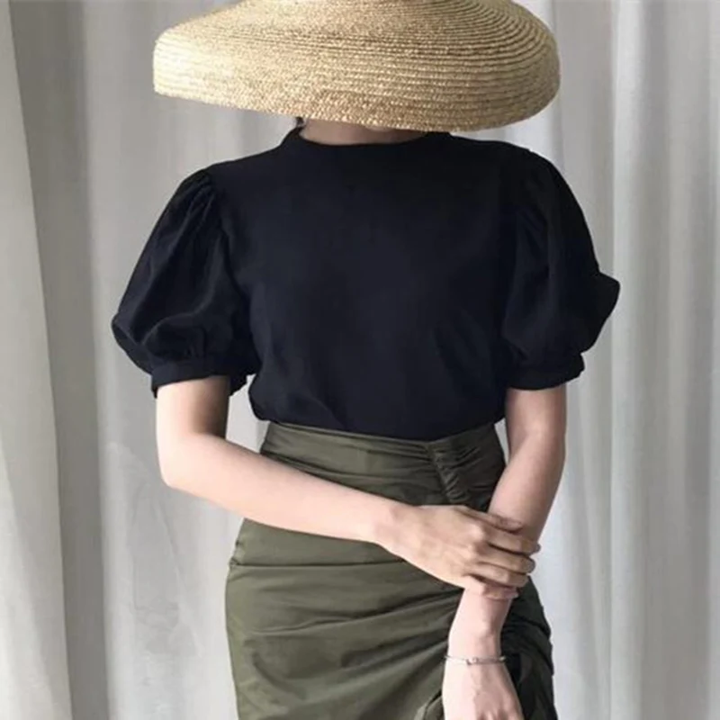 Puff Sleeved Solid Black Women Blouse 2022 Summer Vintage O-neck Slim Office Lady Elegant Pulls Outwear Coat Tops
Puff Sleeved Solid Black Women Blouse 2022 Summer Vintage O-neck Slim Office Lady Elegant Pulls Outwear Coat Tops
