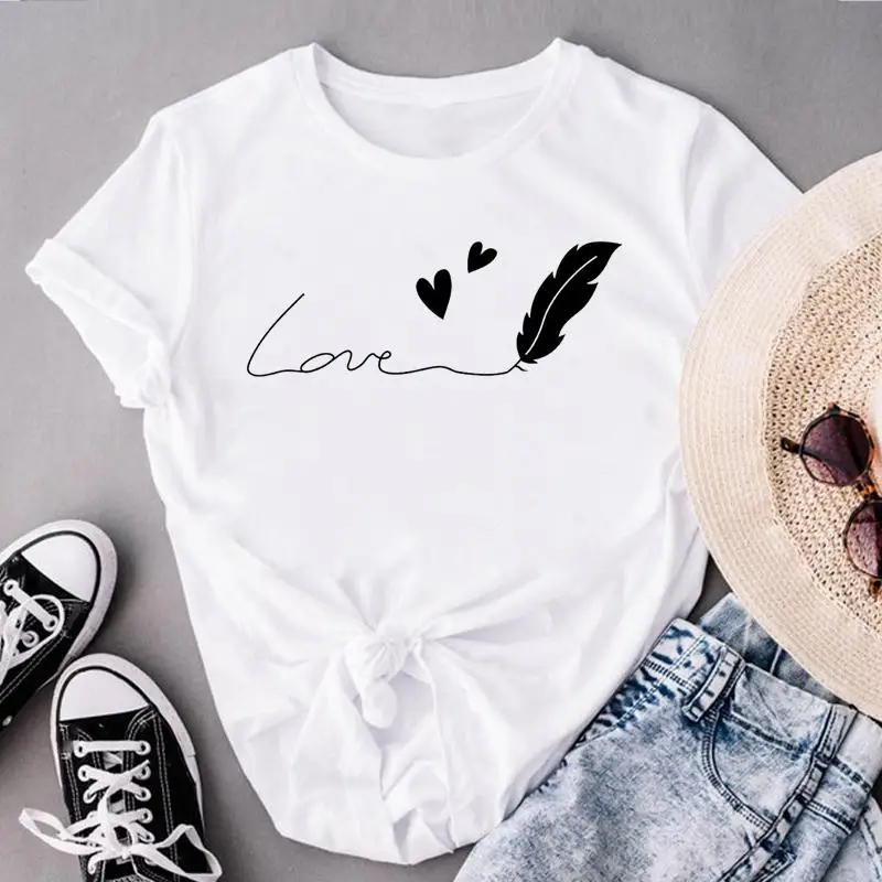 Women Feather Love Sweet Cute Print Short Sleeve Fashion Lady Tshirt Tees Aesthetic Female Summer Tops Clothes Graphic T-Shirt
Women Feather Love Sweet Cute Print Short Sleeve Fashion Lady Tshirt Tees Aesthetic Female Summer Tops Clothes Graphic T-Shirt