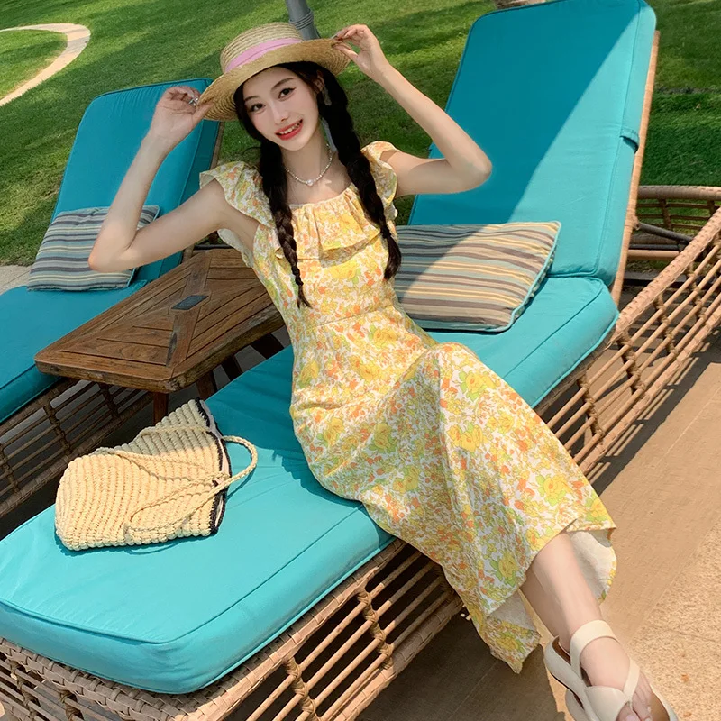 Fragmented Flower Small Flying Sleeve Square Neck Dress for Women's Summer Design High end Feeling Small Crowd Waist Long Dress
Fragmented Flower Small Flying Sleeve Square Neck Dress for Women's Summer Design High end Feeling Small Crowd Waist Long Dress