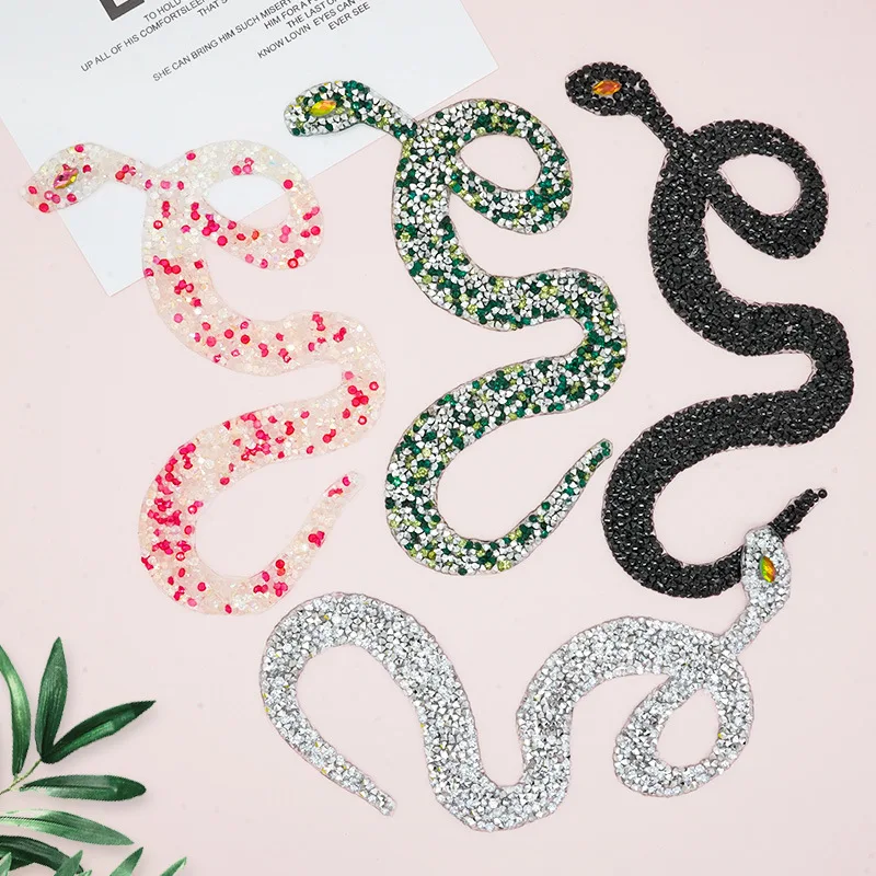 17*8cm Rhinestone Snake Patches for Clothes Sequin Crystal Iron On Transfers Clothes Appliques Stripes Stickers
17*8cm Rhinestone Snake Patches for Clothes Sequin Crystal Iron On Transfers Clothes Appliques Stripes Stickers