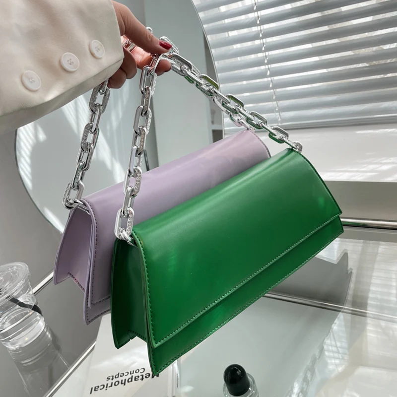 Fashion Thick Chain Ladies Shoulder Bags 2022 Summer New Brand Trend Women's Crossbody Bag Casual Solid Color Shopping Handbags
Fashion Thick Chain Ladies Shoulder Bags 2022 Summer New Brand Trend Women's Crossbody Bag Casual Solid Color Shopping Handbags