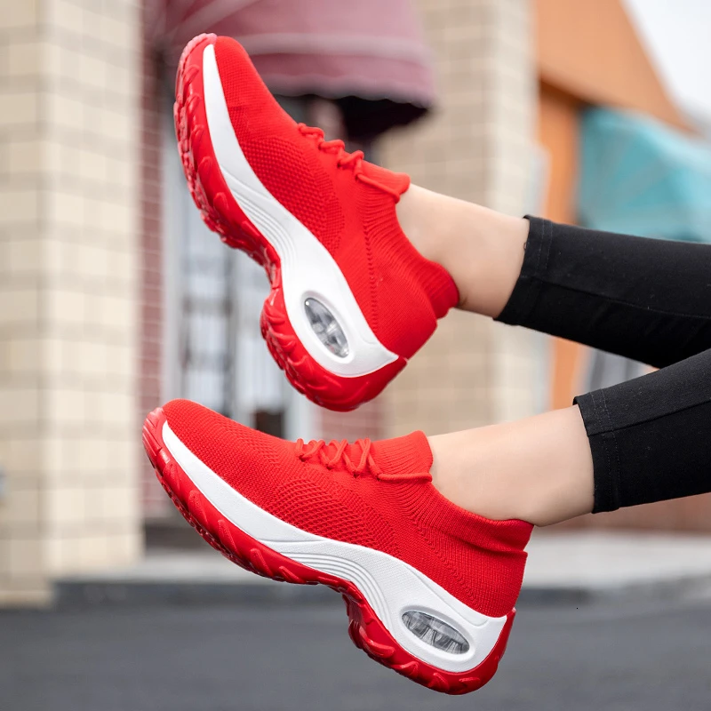 Женские теннисные туфли красная спортивная обувь с воздушной подушкой сетчатые