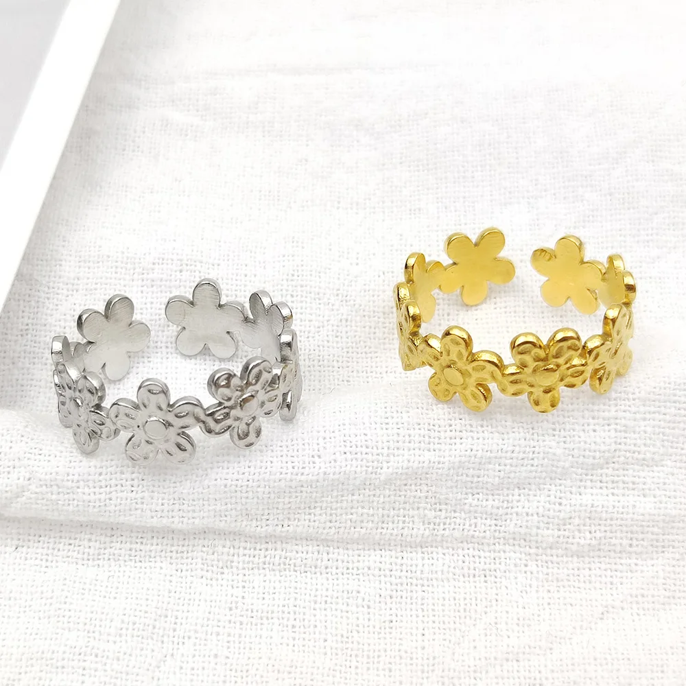 Stainless Steel Women's Flowers Daisy Rings Personalized Exquisite Little Chrysanthemum Ring Gold Jewelry Valentines Day Present
Stainless Steel Women's Flowers Daisy Rings Personalized Exquisite Little Chrysanthemum Ring Gold Jewelry Valentines Day Present
