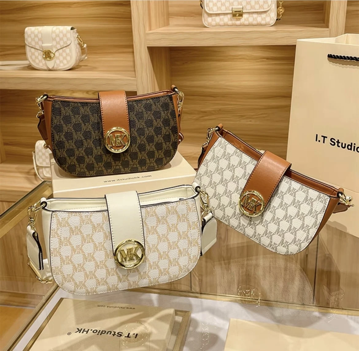 Luxury Brand for Women's Bags Niche Design 2023 New Fashion Trend Versatile One-Shoulder Cross-body Armpit Bag
Luxury Brand for Women's Bags Niche Design 2023 New Fashion Trend Versatile One-Shoulder Cross-body Armpit Bag