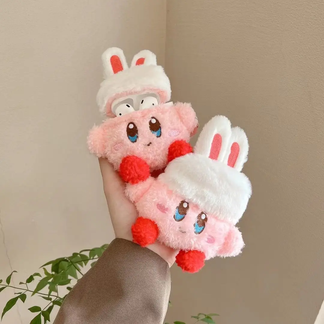 Kawaii плюшевая звезда Kirby чехол для наушников Airpods 1 2 3 Pro аниме розовый Kirby мультфильм наушники защитный чехол подарок для девочек игрушки
Kawaii плюшевая звезда Kirby чехол для наушников Airpods 1 2 3 Pro аниме розовый Kirby мультфильм наушники защитный чехол подарок для девочек игрушки