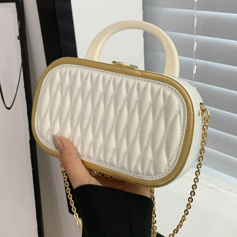 Niche Bag Female 2022 New Trendy Summer Luxury High-quality All-match Box Portable Small Square Bag Chain Shoulder Messenger Bag
Niche Bag Female 2022 New Trendy Summer Luxury High-quality All-match Box Portable Small Square Bag Chain Shoulder Messenger Bag