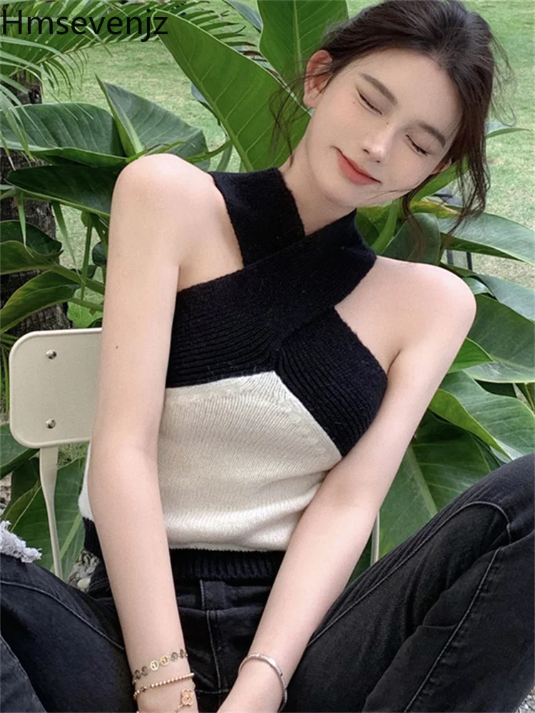 Hmsevenjz 2022 Summer New Sexy Camis Women Crop Tops Knitted Cross Collar Tank Top Patchworked Knitwears Female Fashion Clothes
Hmsevenjz 2022 Summer New Sexy Camis Women Crop Tops Knitted Cross Collar Tank Top Patchworked Knitwears Female Fashion Clothes