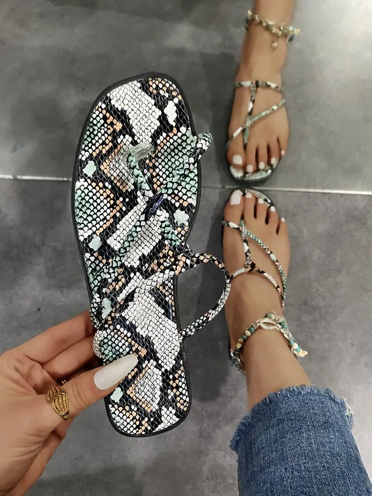 Women Sandals Wholesale Pattern Toe Ring Flat Slides Thin Belt Bohemian Summer Shoes Beach Sandals Outdoor Slippers Top Selling
Women Sandals Wholesale Pattern Toe Ring Flat Slides Thin Belt Bohemian Summer Shoes Beach Sandals Outdoor Slippers Top Selling