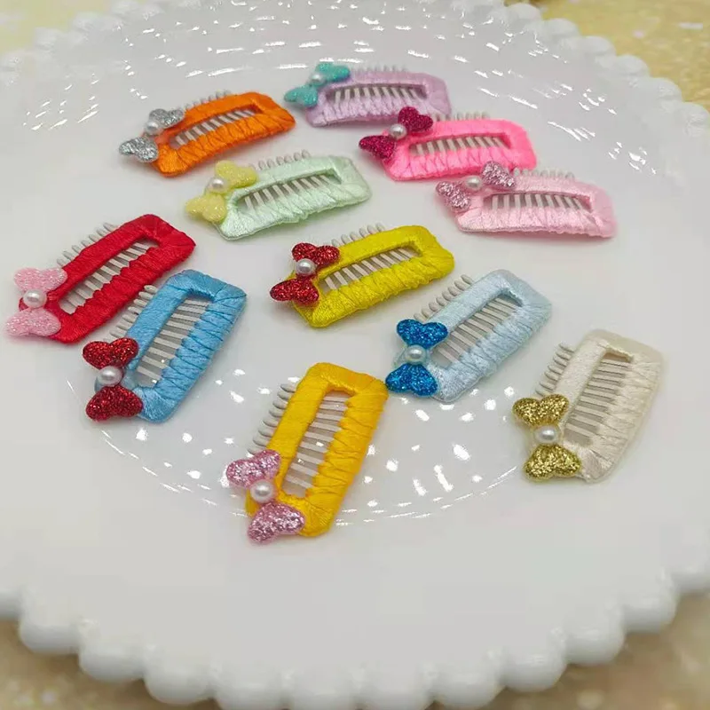 1pc New Pearl Bow Variety of Styles Pet Grooming Hairpins Handmake Hair Clip for Puppy Cat Teddy Marchis Yorkshire Pet Supplies
1pc New Pearl Bow Variety of Styles Pet Grooming Hairpins Handmake Hair Clip for Puppy Cat Teddy Marchis Yorkshire Pet Supplies