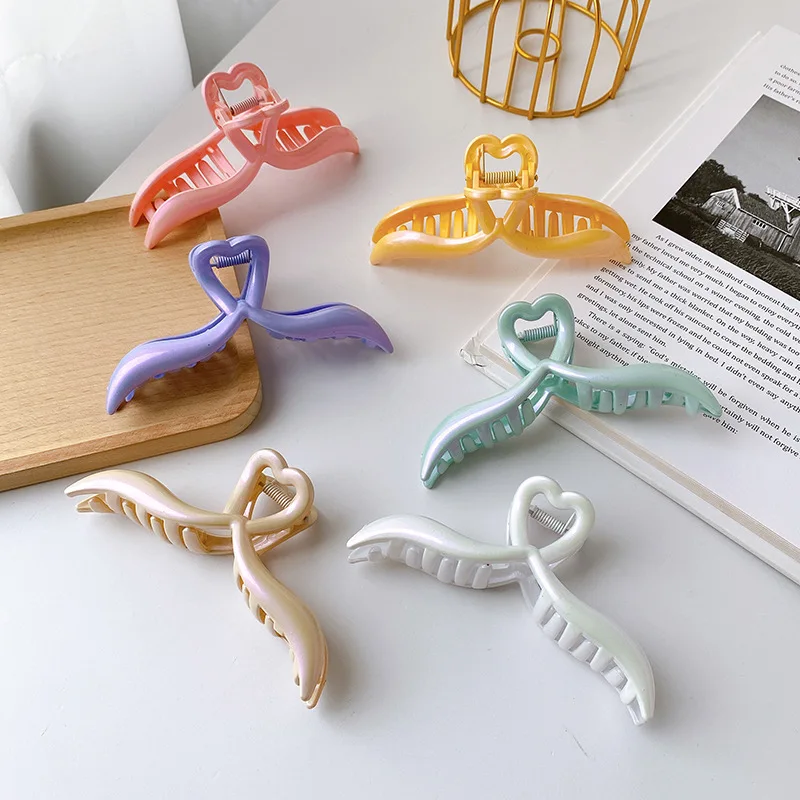 Ins Hot Selling 11.5cm Large Size Plastic Hair Claws Simple Solid Color Angel Wings Hair Clips For Women Girls Wholesale
Ins Hot Selling 11.5cm Large Size Plastic Hair Claws Simple Solid Color Angel Wings Hair Clips For Women Girls Wholesale