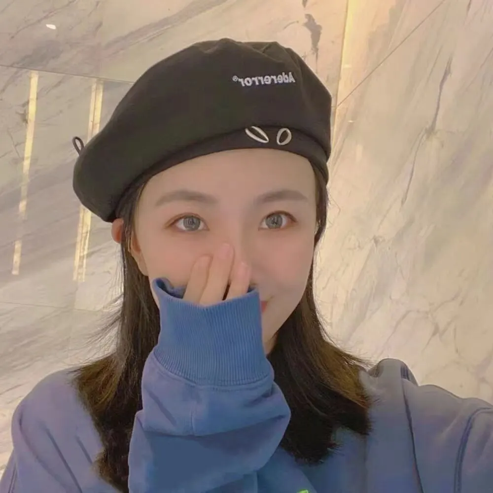 ADER ERROR Korean version of Cui Xiubin with the same high-quality alien men and women couple hats embroidered drawstring beret
ADER ERROR Korean version of Cui Xiubin with the same high-quality alien men and women couple hats embroidered drawstring beret