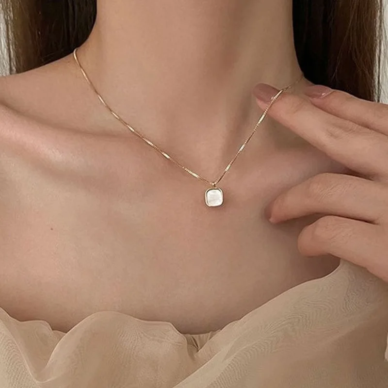Korean Pendant Necklace Simple Sweet Shell Clavicle Chain for Women Gothic Long Necklace Fashion Jewelry Accessories 2022
Korean Pendant Necklace Simple Sweet Shell Clavicle Chain for Women Gothic Long Necklace Fashion Jewelry Accessories 2022
