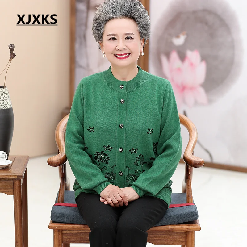 XJXKS 2022 Autumn Winter New Chaquetas Women's Jacket Loose Large Size Middle-aged Elderly Wool Knitted Sweater Jaqueta Feminina
XJXKS 2022 Autumn Winter New Chaquetas Women's Jacket Loose Large Size Middle-aged Elderly Wool Knitted Sweater Jaqueta Feminina