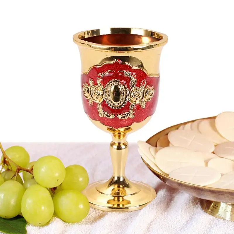 Vintage Wine Glass European Style Wine Glass Creative Household Metal White Wine Glass Retro Creative Small Ornaments
Vintage Wine Glass European Style Wine Glass Creative Household Metal White Wine Glass Retro Creative Small Ornaments