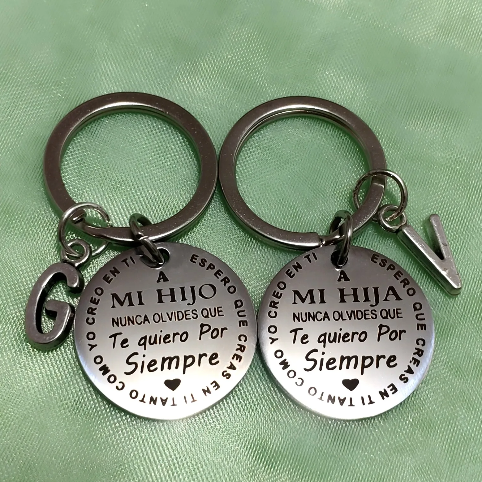 Spanish To My Son Daughter I Love You Inspirational Gift Keychain for Kids Best Gift Idea for Son Daughter Stocking Stuff Gifts
Spanish To My Son Daughter I Love You Inspirational Gift Keychain for Kids Best Gift Idea for Son Daughter Stocking Stuff Gifts