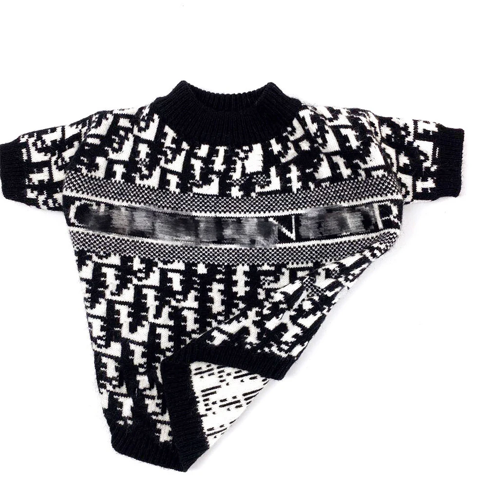 Модная брендовая одежда для собак, дизайнерский роскошный свитер, утепленная одежда для домашних животных, пальто для французского бульдога, померанского чихуахуа
Модная брендовая одежда для собак, дизайнерский роскошный свитер, утепленная одежда для домашних животных, пальто для французского бульдога, померанского чихуахуа