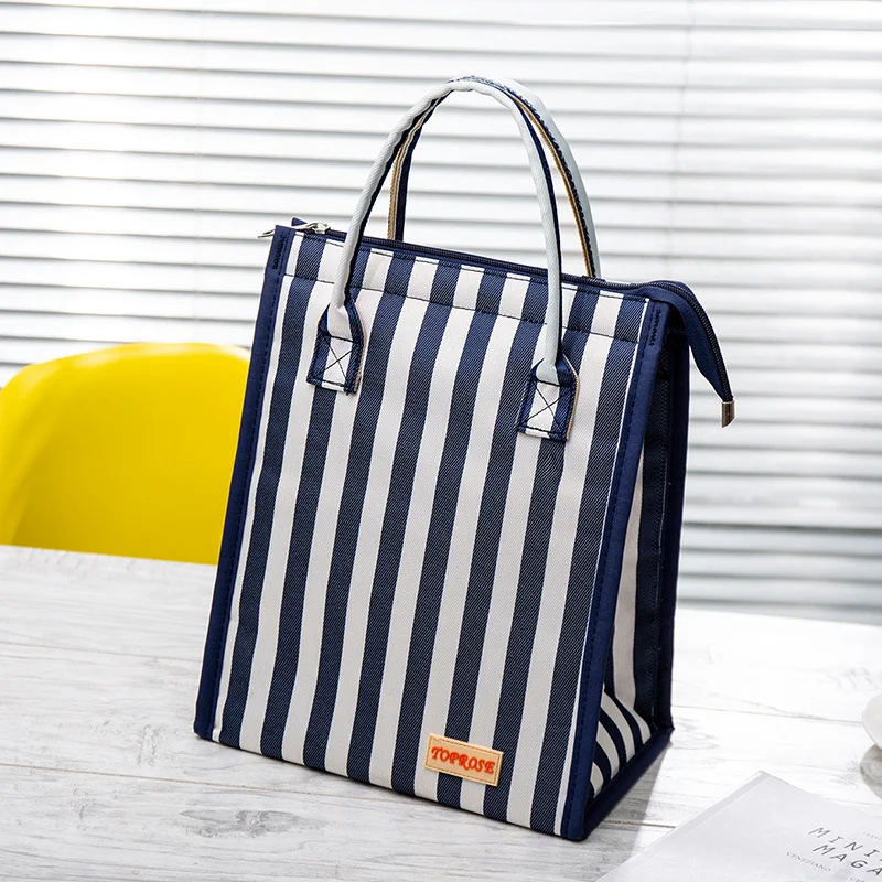 New Oxford Portable Picnic Bag Outdoor Camping Thermal Cooler Bagpack Women Waterproof Insulated Lunch Handbag Food Storage Box
New Oxford Portable Picnic Bag Outdoor Camping Thermal Cooler Bagpack Women Waterproof Insulated Lunch Handbag Food Storage Box