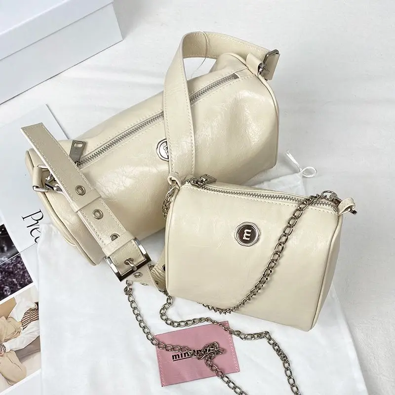 Designer Brand Chain Bag One Shoulder Oblique Span Leather Women's Bag Pillow Bags for Women Bolsa Feminina Free Shipping
Designer Brand Chain Bag One Shoulder Oblique Span Leather Women's Bag Pillow Bags for Women Bolsa Feminina Free Shipping