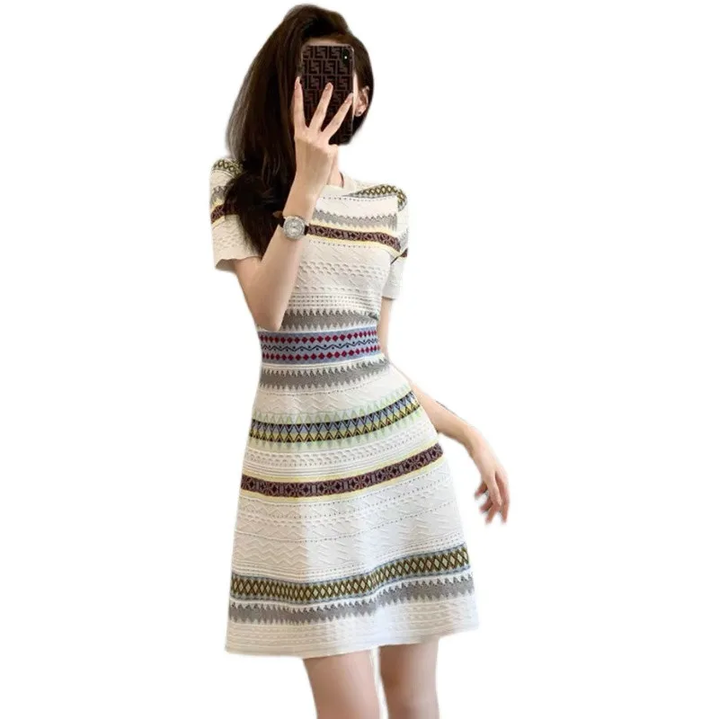 New 2022 Summer Fashion Retro Striped Knitted Dress French Retro O Neck Slim Mini Dress Chic Short Sleeve A Line Bottoming Dress
New 2022 Summer Fashion Retro Striped Knitted Dress French Retro O Neck Slim Mini Dress Chic Short Sleeve A Line Bottoming Dress