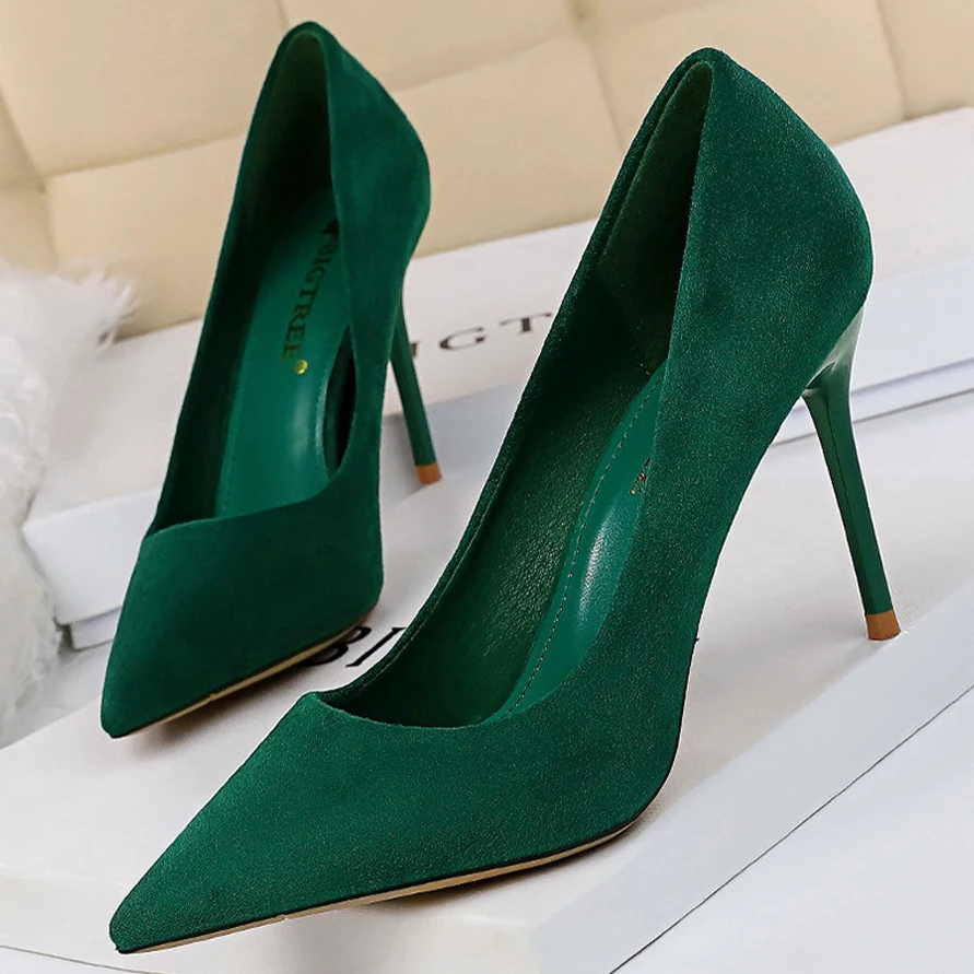 Shoes Suede Woman Pumps New High Heels for Women Office Shoes Fashion Stiletto Heels Women Basic Pump Plus Size 42 43
Shoes Suede Woman Pumps New High Heels for Women Office Shoes Fashion Stiletto Heels Women Basic Pump Plus Size 42 43