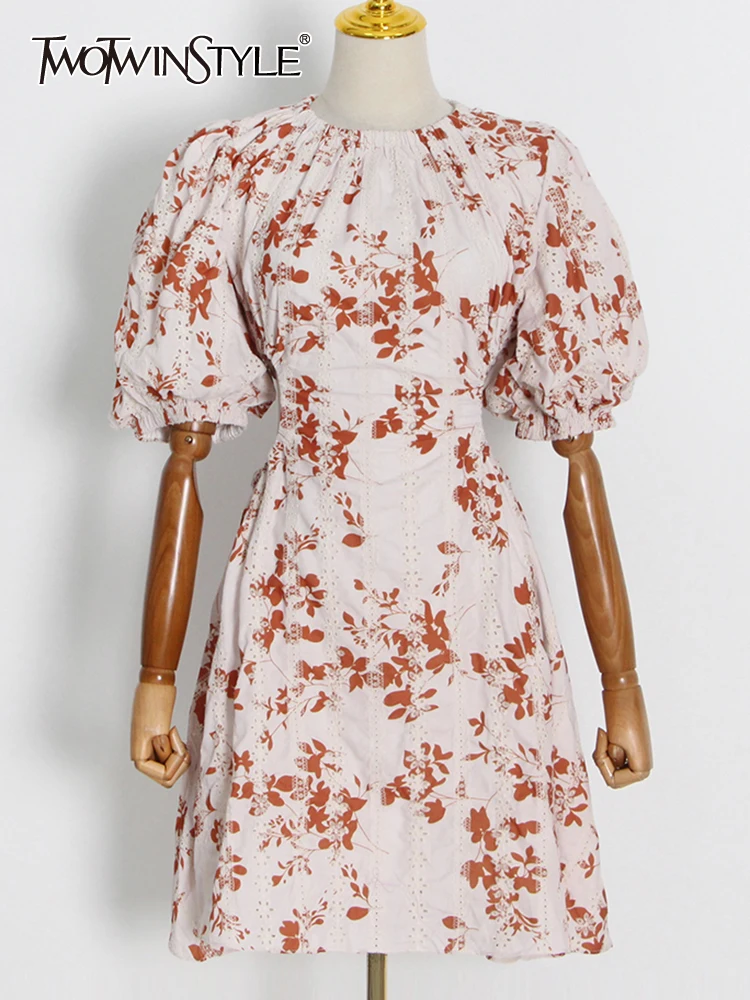 TWOTWINSTYLE Petite Heart Print Dress For Women Round Neck Puff Sleeve Cut Out Loose Mini Dresses Female Summer Clothing Style
TWOTWINSTYLE Petite Heart Print Dress For Women Round Neck Puff Sleeve Cut Out Loose Mini Dresses Female Summer Clothing Style