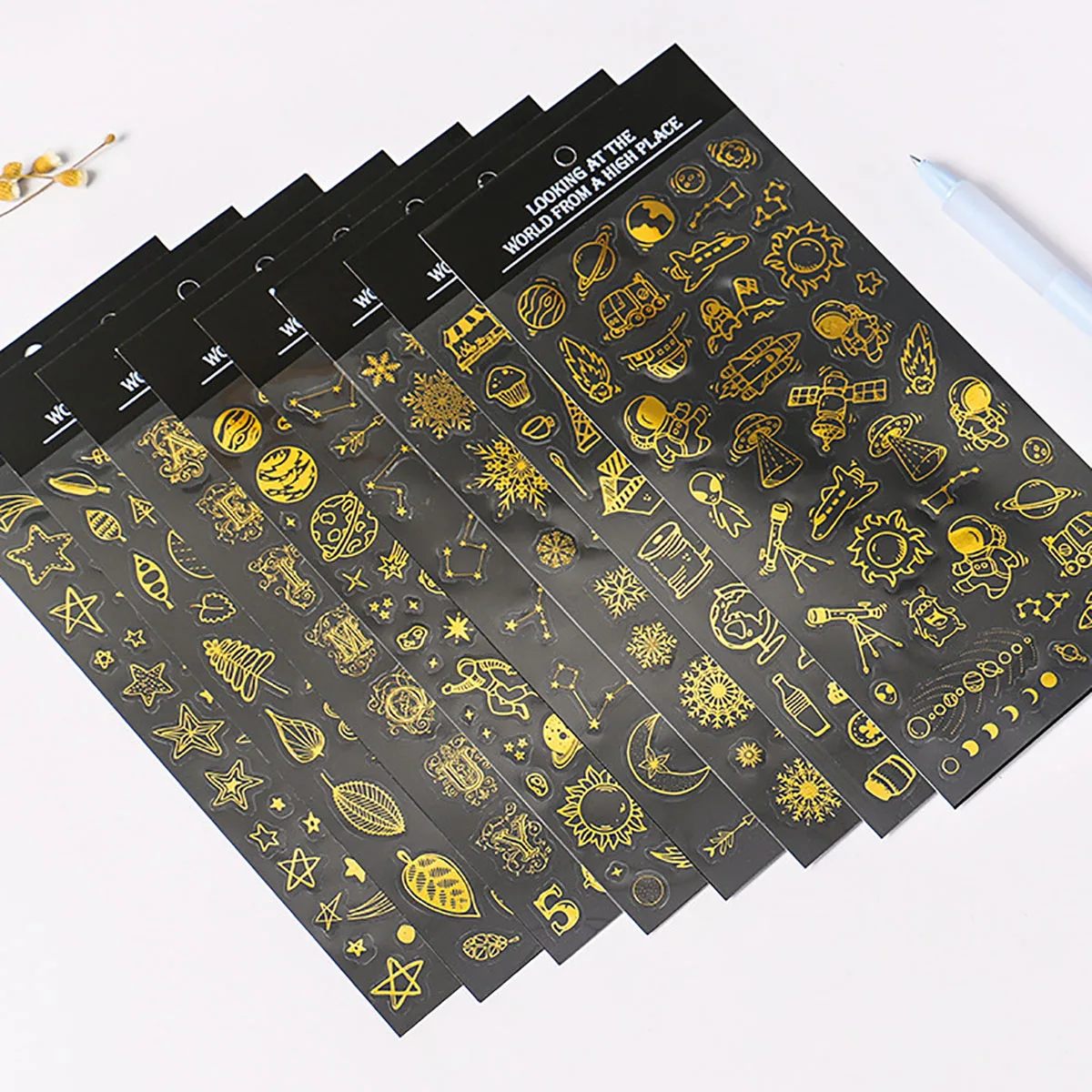 1Pcs Laser Hot Stamping Gold Foil Snowflake Decorative Stickers Kpop Fans Card Postcard Photo Self-Adhesive Waterproof Scrapbook
1Pcs Laser Hot Stamping Gold Foil Snowflake Decorative Stickers Kpop Fans Card Postcard Photo Self-Adhesive Waterproof Scrapbook