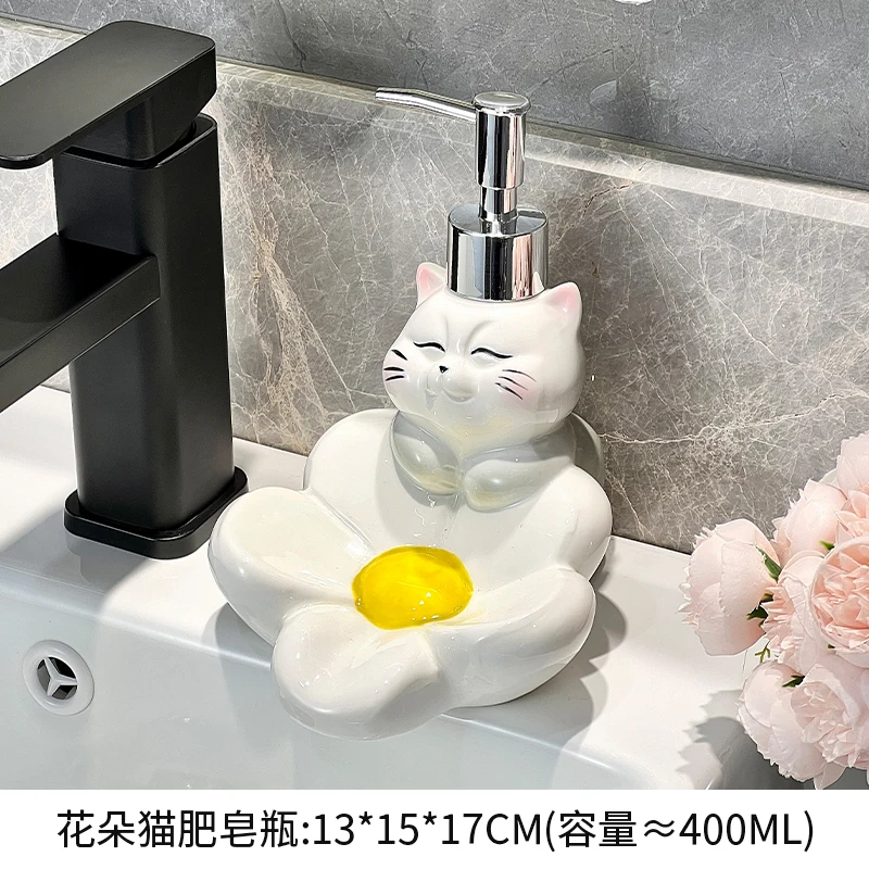 Керамическая бутылка для мыла Lucky Cat
Керамическая бутылка для мыла Lucky Cat