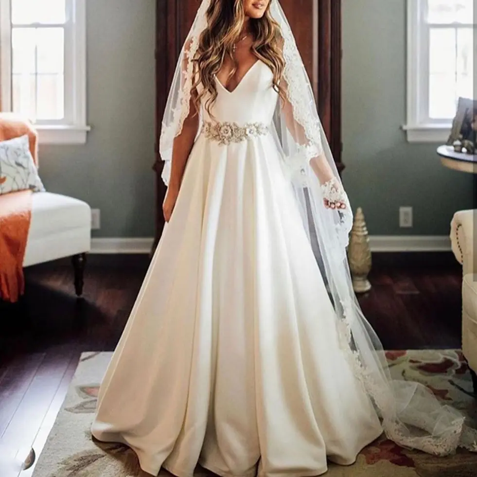A-Line Wedding Dress 2022 V-Neck Satin Sleeveless With Belt Sash Crystal White Elegant Custom Made Robe De Mariee Charming
A-Line Wedding Dress 2022 V-Neck Satin Sleeveless With Belt Sash Crystal White Elegant Custom Made Robe De Mariee Charming