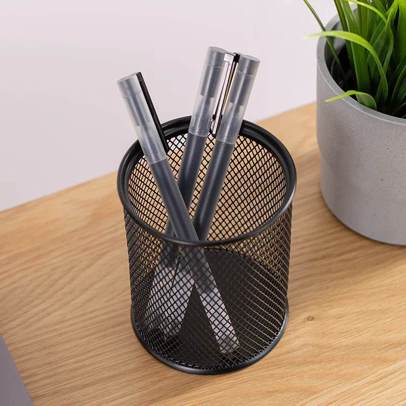 Metal Pen Holder Office Storage Finishing Basket Stationery 100% New and High Quality. Makeup Brush Bucket 3.15×3.15×3.94in
Metal Pen Holder Office Storage Finishing Basket Stationery 100% New and High Quality. Makeup Brush Bucket 3.15×3.15×3.94in